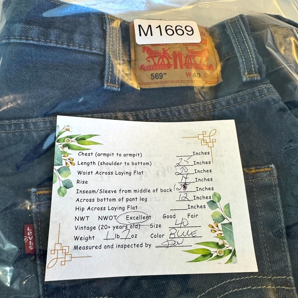 Levi's 569 Men's Shorts 40 Blue Denim High-Rise Loose Fit 5-Pocket - Picture 8 of 8